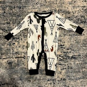 Modern Moments by Gerber 0-3 month snap coverall